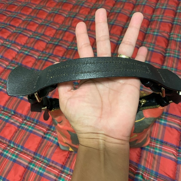 Dooney & Bourke - Picture 10 of 14